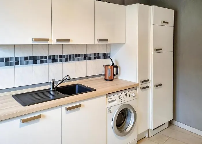 アパート 2 Bedroom Cozy In